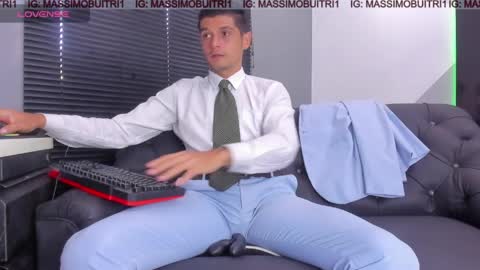 I am Massimo online show from 04-10-26, 01:27