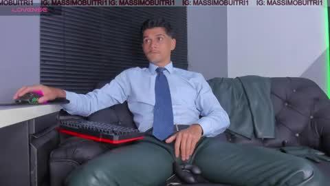 I am Massimo online show from 04-23-26, 01:51