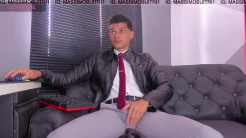 I am Massimo online show from 04-24-26, 03:25