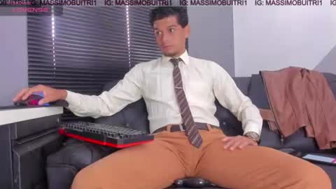 I am Massimo online show from 07-15-26, 01:38