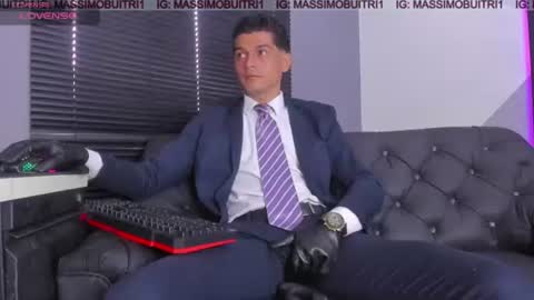 I am Massimo online show from 07-23-26, 01:42