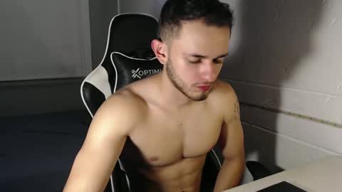 Snapshot of massimo_jiovano chatting on 01-07-25, 02:31 massimo online show from 01-07-25, 02:31