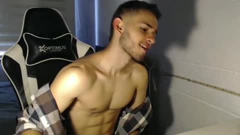 Snapshot of massimo_jiovano chatting on 02-12-25, 03:16 massimo online show from 02-12-25, 03:16