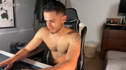 Snapshot of massimo_jiovano chatting on 09-28-25, 11:21 massimo online show from 09-28-25, 11:21