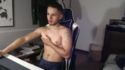 Snapshot of massimo_jiovano chatting on 10-05-25, 11:02 massimo online show from 10-05-25, 11:02