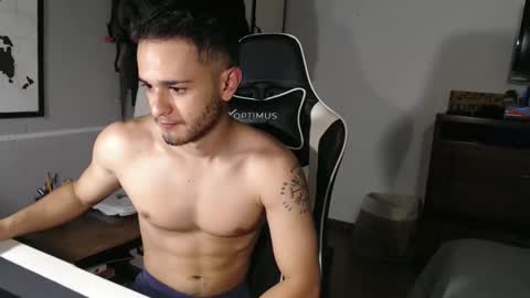 Snapshot of massimo_jiovano chatting on 10-24-25, 11:01 massimo online show from 10-24-25, 11:01