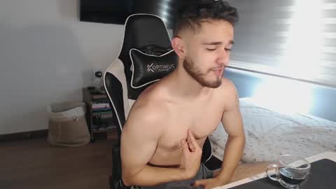 Massimo Santino online show from 04-18-26, 03:38