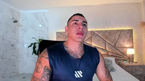 Snapshot of massimocontie_ chatting on 12-03-24, 11:33 Massimo Contie online show from 12-03-24, 11:33