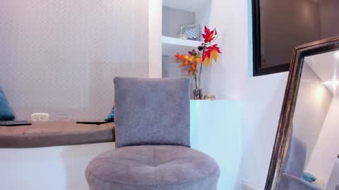 Snapshot of massimocontie_ chatting on 12-28-24, 04:30 Massimo Contie online show from 12-28-24, 04:30
