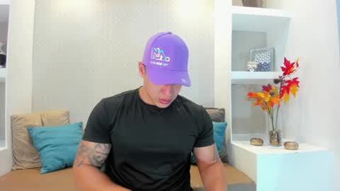 Snapshot of massimocontie_ chatting on 01-07-25, 11:58 Massimo Contie online show from 01-07-25, 11:58