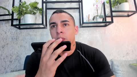 Snapshot of massimocontie_ chatting on 01-25-25, 03:30 Massimo Contie online show from 01-25-25, 03:30
