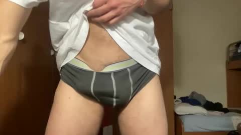 massiverob99 online show from 11-22-25, 01:10