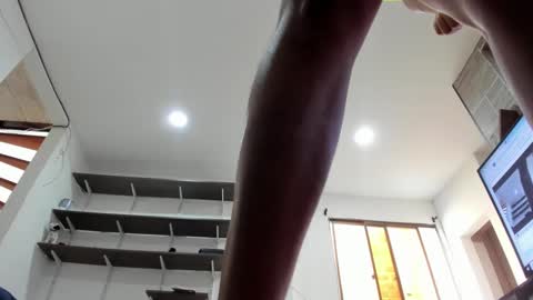 Domi online show from 02-25-25, 01:28