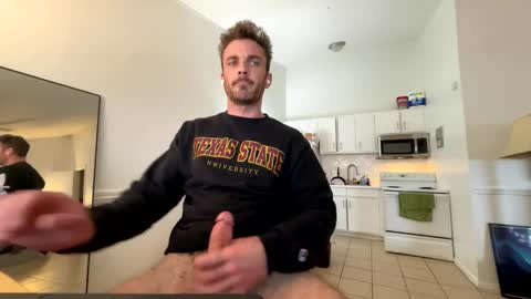 Snapshot of master_louie chatting on 02-11-25, 08:42 muskyjockdick online show from 02-11-25, 08:42