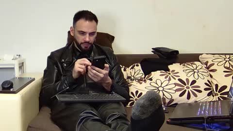 SIR online show from 01-25-25, 09:04