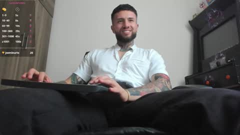 Snapshot of master_steven_01 chatting on 03-02-26, 10:49 steven online show from 03-02-26, 10:49