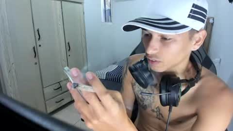 Snapshot of masteralda09 chatting on 07-23-26, 02:48 Alpha junior online show from 07-23-26, 02:48