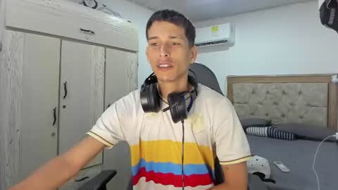 Snapshot of masteralda09 chatting on 07-24-26, 02:26 Alpha junior online show from 07-24-26, 02:26