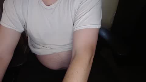 Snapshot of masterbatingdude chatting on 11-25-25, 08:09 Masterbatingdude online show from 11-25-25, 08:09