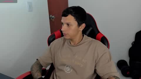 Snapshot of masterdave7 chatting on 09-14-25, 01:21 Dave online show from 09-14-25, 01:21