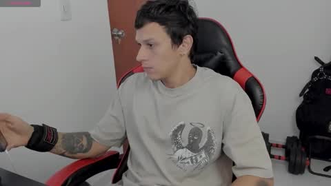 Snapshot of masterdave7 chatting on 10-05-25, 12:25 Dave online show from 10-05-25, 12:25