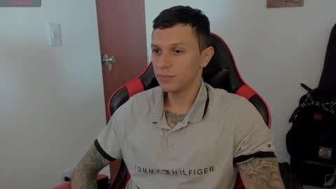 Snapshot of masterdave7 chatting on 10-19-25, 12:17 Dave online show from 10-19-25, 12:17