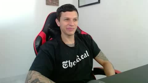 Snapshot of masterdave7 chatting on 11-13-25, 11:53 Dave online show from 11-13-25, 11:53