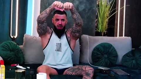 Snapshot of masterkingofmuscle chatting on 02-05-25, 07:07 masterkingofmuscle online show from 02-05-25, 07:07