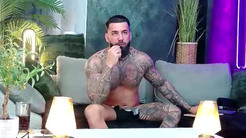 Snapshot of masterkingofmuscle chatting on 03-19-26, 09:41 masterkingofmuscle online show from 03-19-26, 09:41