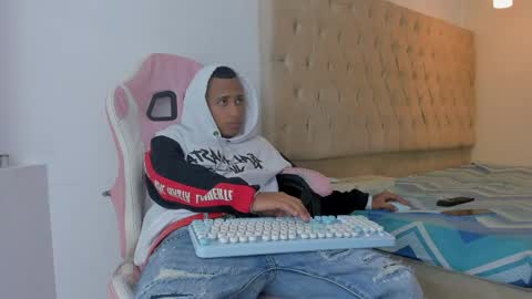 mastermorenohot23 online show from 06-08-26, 02:56
