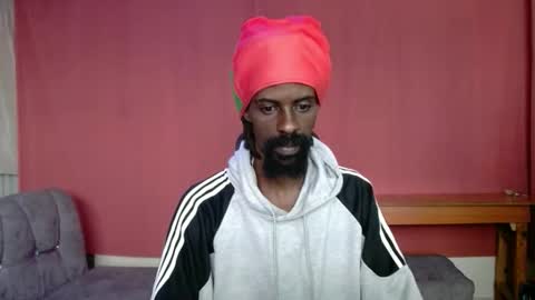 Snapshot of masterr_bate chatting on 09-29-25, 06:07 Marl online show from 09-29-25, 06:07