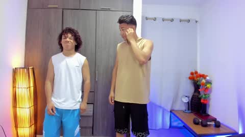 Snapshot of masters_sexx chatting on 01-19-25, 11:12 Team Cris Darwin- Fernando- Stiven- David online show from 01-19-25, 11:12