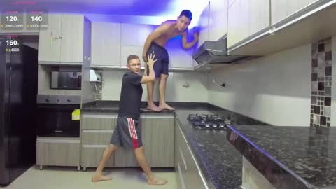 Snapshot of masters_sexx chatting on 02-11-25, 11:21 Team Cris Darwin- Fernando- Stiven- David online show from 02-11-25, 11:21