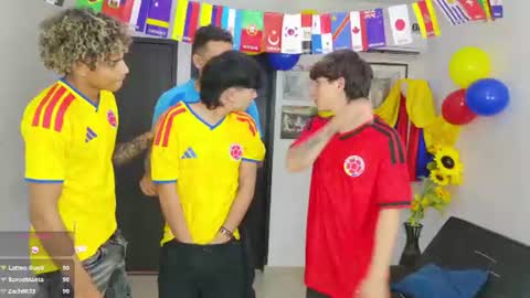 Team Cris Darwin- Fernando- Stiven- David online show from 06-27-26, 12:22