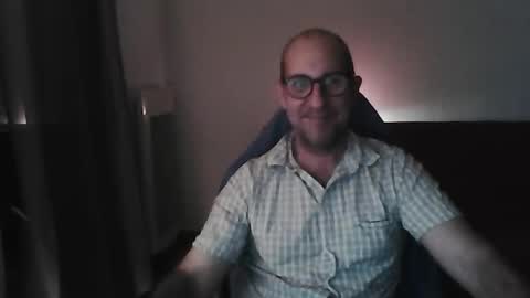 mat11efou online show from 11-18-25, 02:06