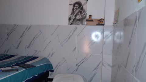 Snapshot of mat_kush chatting on 10-05-25, 01:48 Matt online show from 10-05-25, 01:48