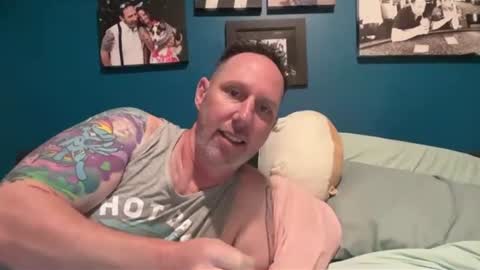Jer and Kel online show from 07-16-26, 03:51