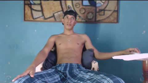 Snapshot of mateo600009 chatting on 12-16-25, 08:36 matteo online show from 12-16-25, 08:36