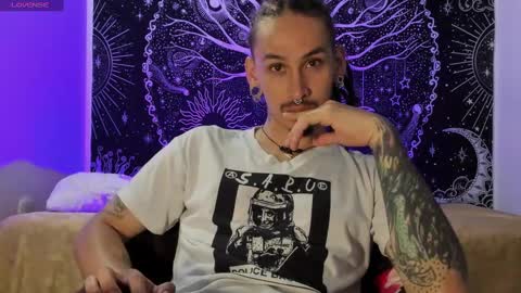 Mateo online show from 01-08-25, 02:35