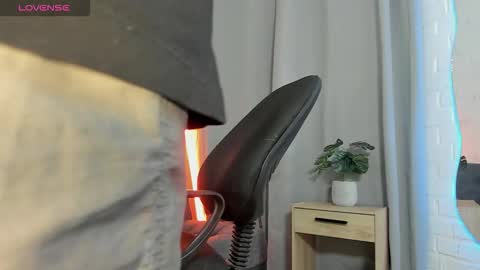 Snapshot of mateo_hunter chatting on 11-10-25, 03:16 MATEO HUNTER online show from 11-10-25, 03:16