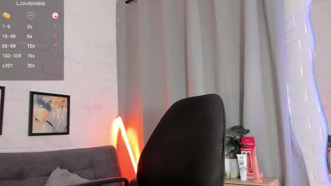 Snapshot of mateo_hunter chatting on 11-19-25, 02:55 MATEO HUNTER online show from 11-19-25, 02:55