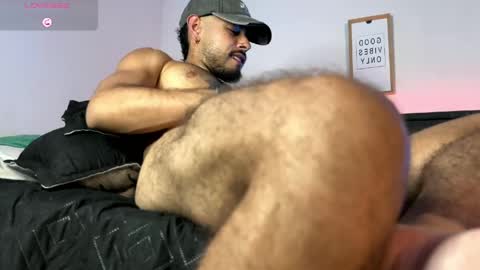 Snapshot of mateobaer_ chatting on 03-26-26, 06:08 Mateo Baer online show from 03-26-26, 06:08