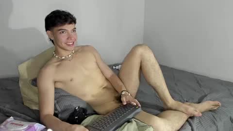 Mateo Santiago online show from 12-17-24, 08:12