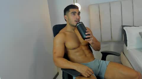 Mateo Zar online show from 04-22-26, 10:55