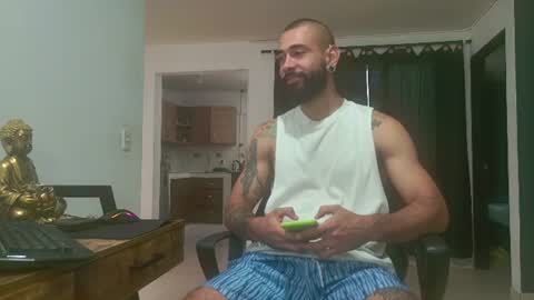 Snapshot of matheusbeard2 chatting on 07-20-26, 10:56 Matheus online show from 07-20-26, 10:56