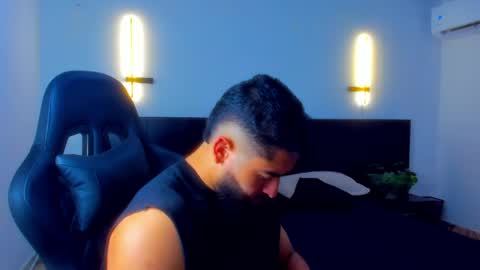 Mathew Flintt  online show from 05-21-26, 07:32