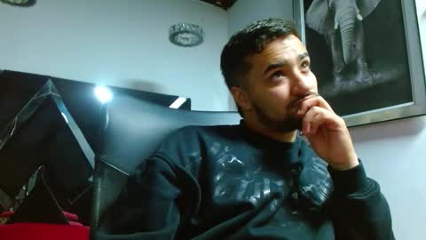 Mathews online show from 10-21-25, 11:33