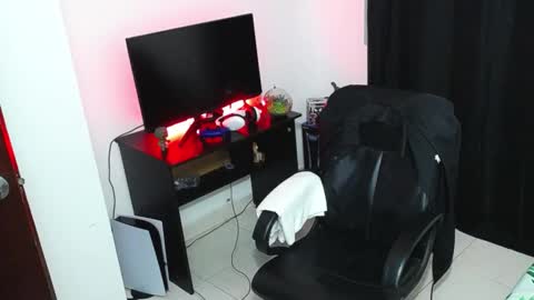 Snapshot of matias_bianco01 chatting on 02-04-25, 05:21 matias online show from 02-04-25, 05:21