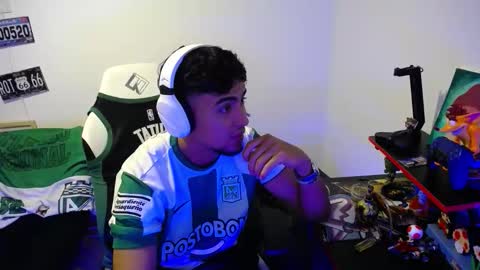 Snapshot of matias_bianco01 chatting on 11-15-25, 03:59 matias online show from 11-15-25, 03:59