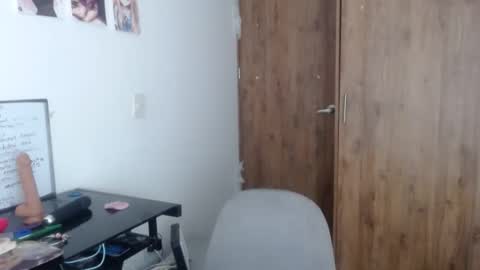 Daniela online show from 12-24-24, 05:02